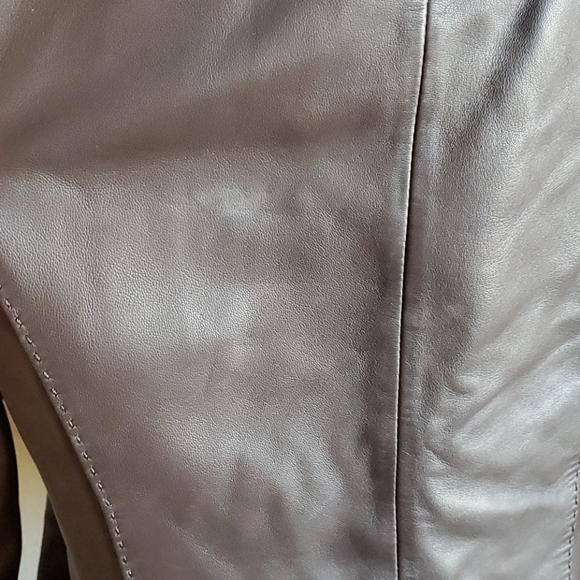VAKKO Sport Leather Jacket - Picture 8 of 10
